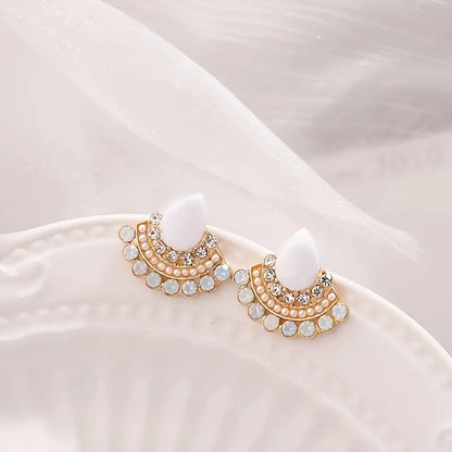 Vintage Elegant Stud Earrings with Imitation Pearls - Unique Zinc Alloy Jewelry for Women